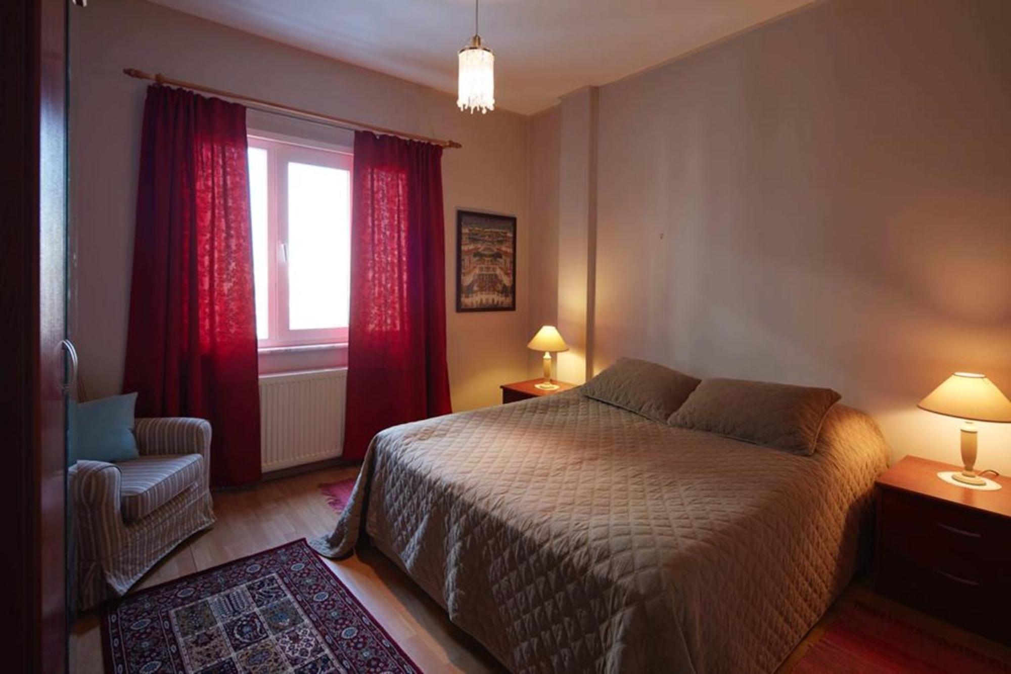 Cozy Apartment Next To Taksim Square Estambul Exterior foto