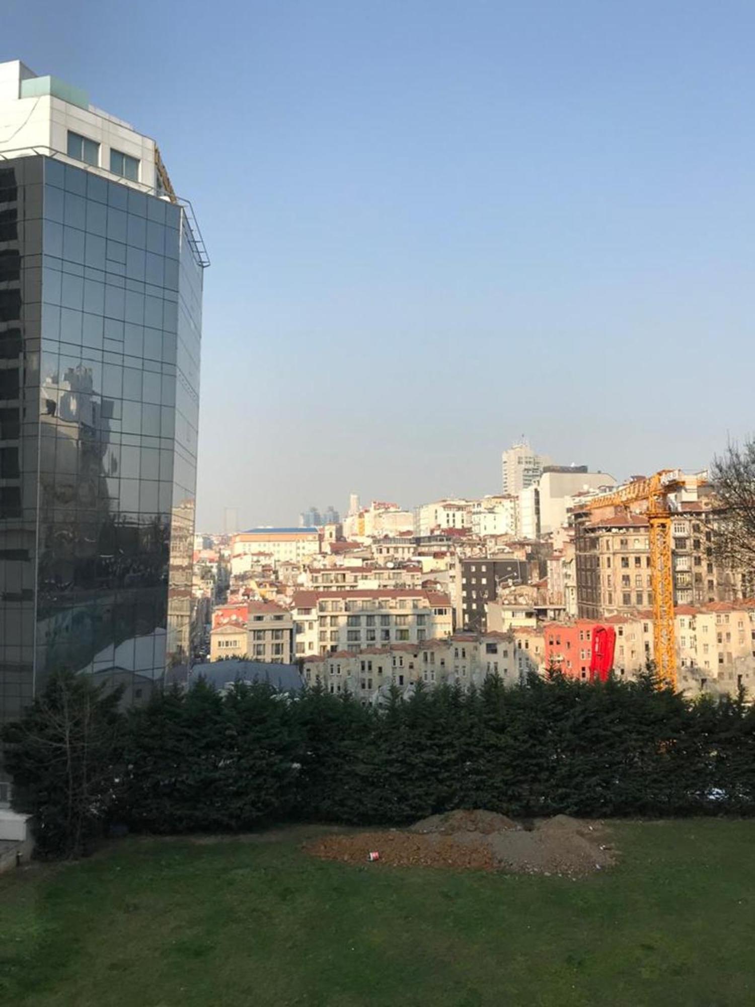 Cozy Apartment Next To Taksim Square Estambul Exterior foto